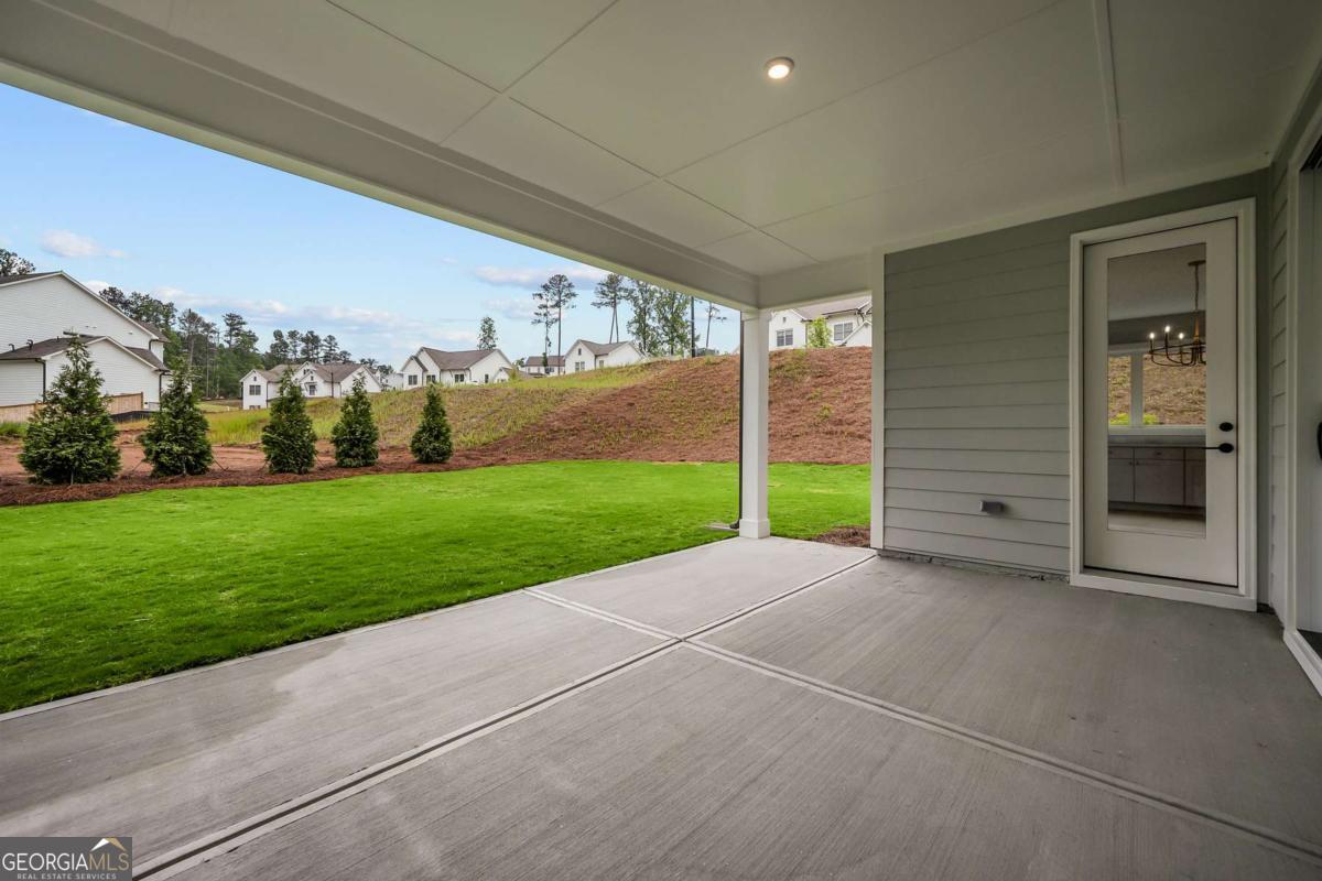 444 Lower Shoreline Ct SW