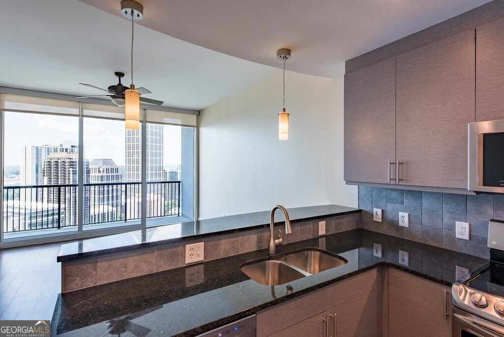 Photo of 1080 Peachtree Street NE #2616, Atlanta, GA 30309 (MLS # 10651326)