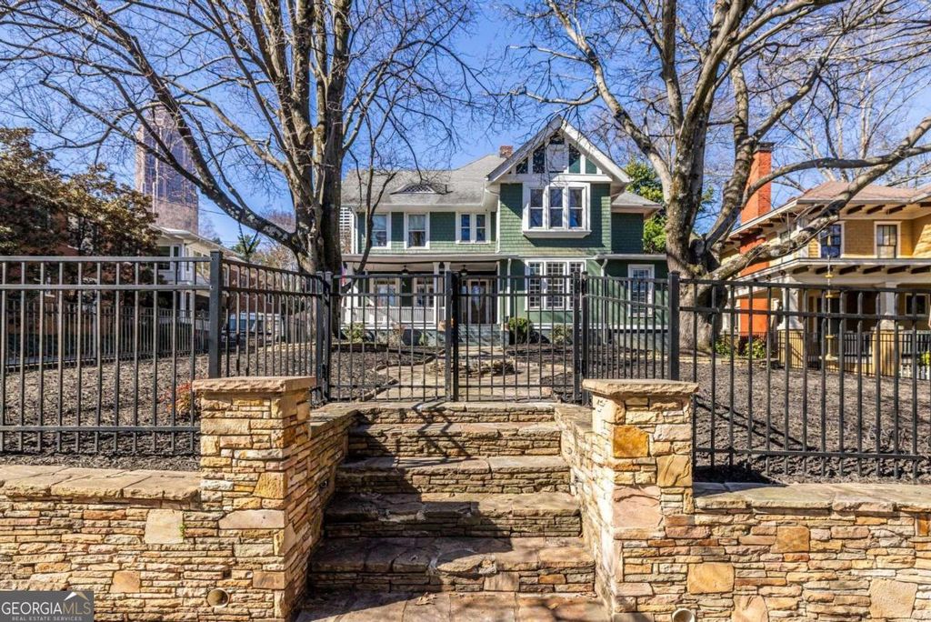 Photo of 692 Myrtle Street NE, Atlanta, GA 30308 (MLS # 10692704)