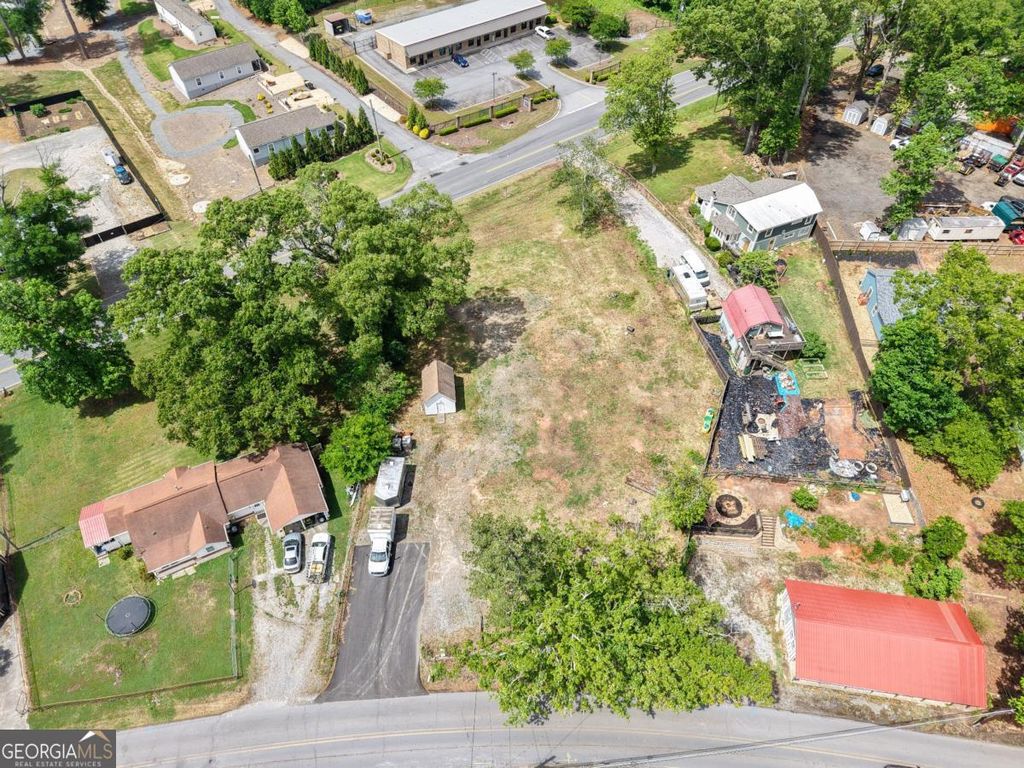 Photo of 5185 Groovers Landing Road SE, Acworth, GA 30101 (MLS # 10756114)