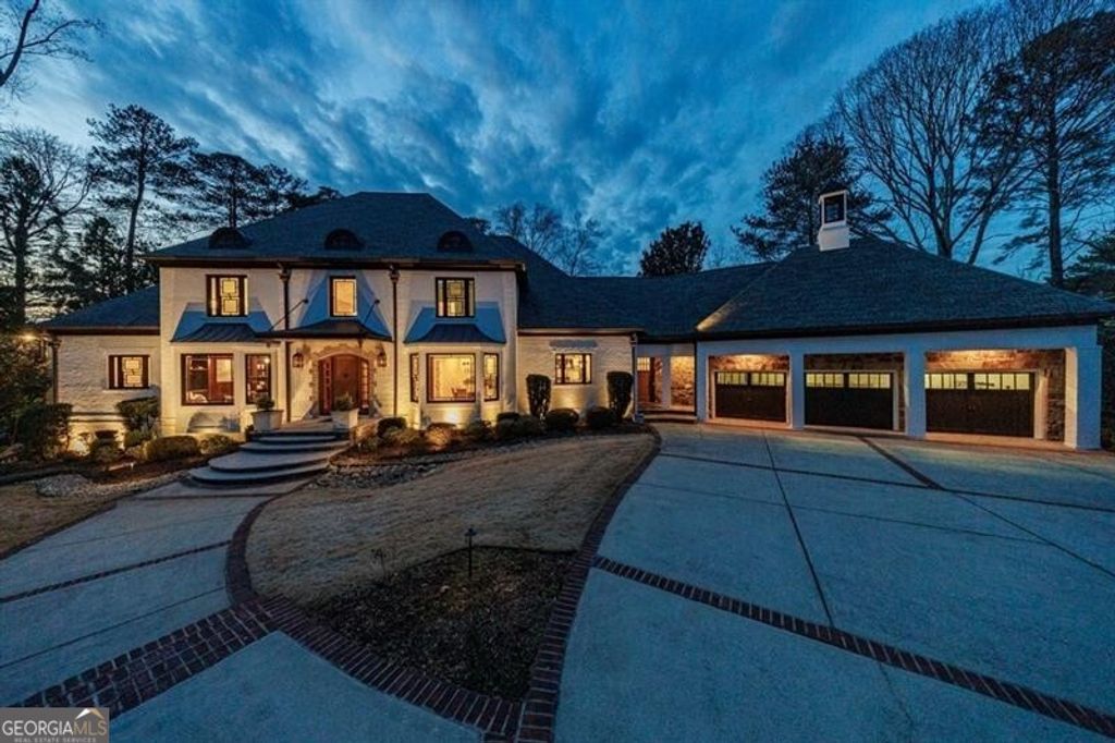 Photo of 4500 Powers Ferry Road, Atlanta, GA 30327 (MLS # 10679941)