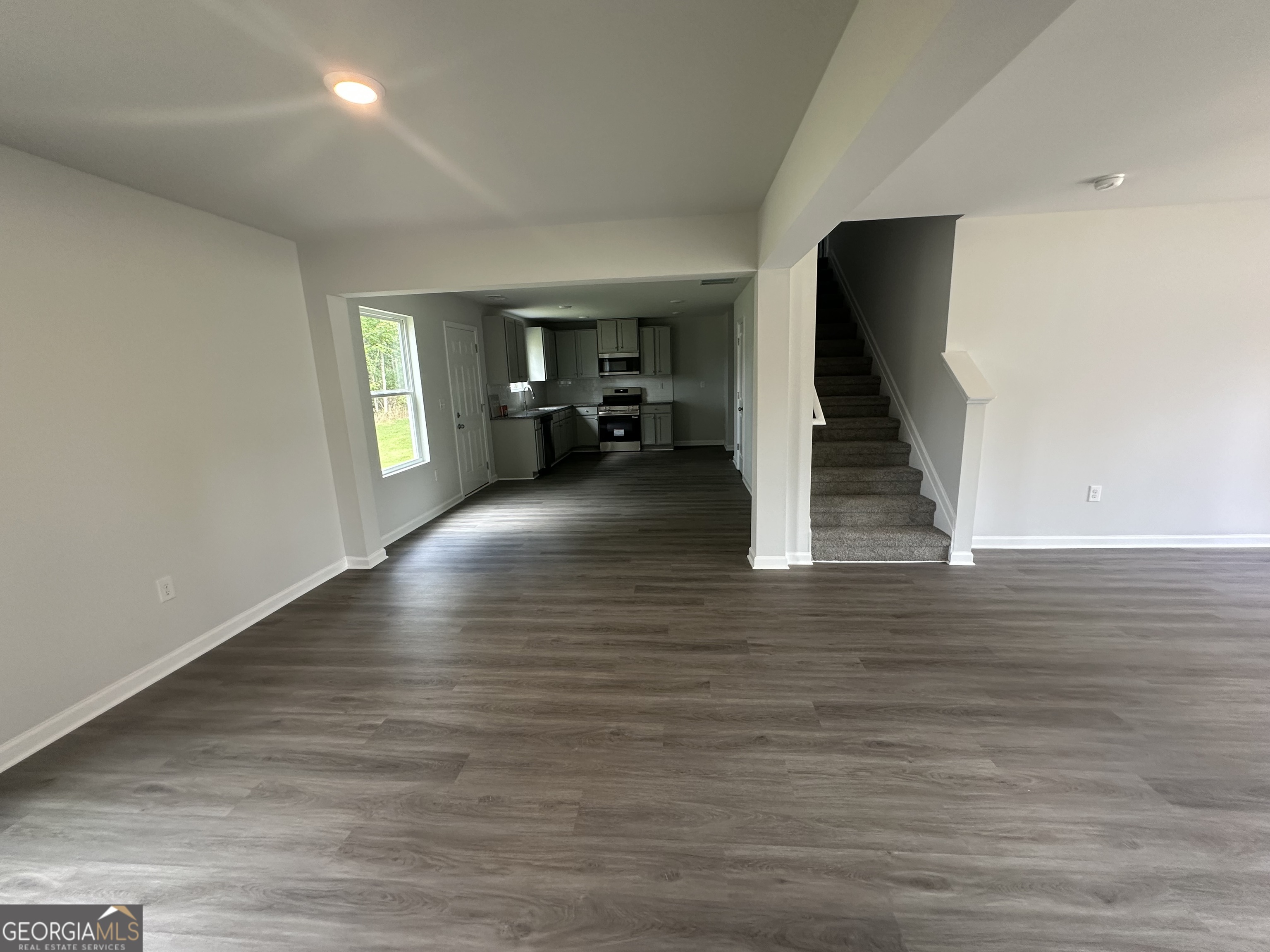 15 Fontana CT 7