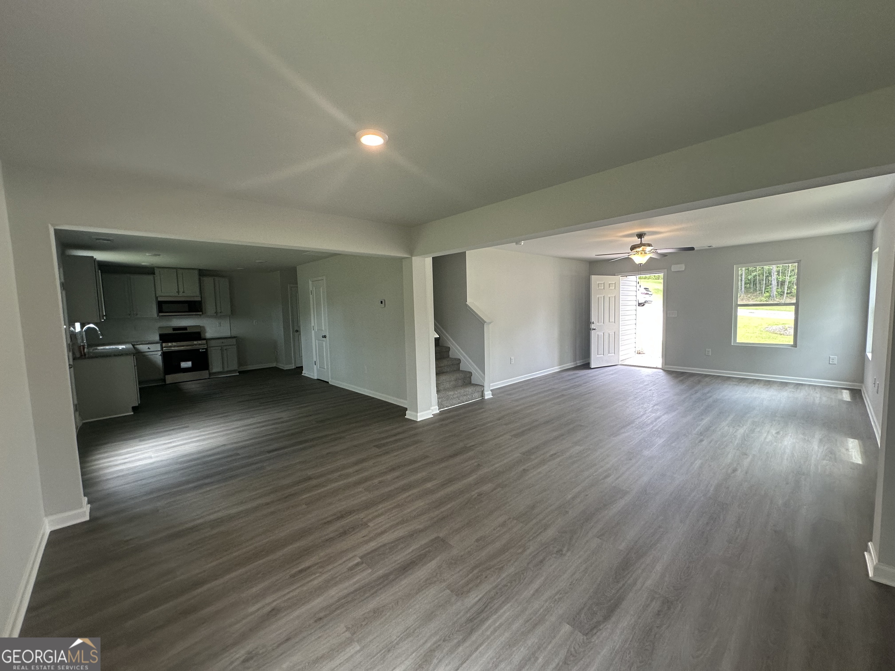 15 Fontana CT 7
