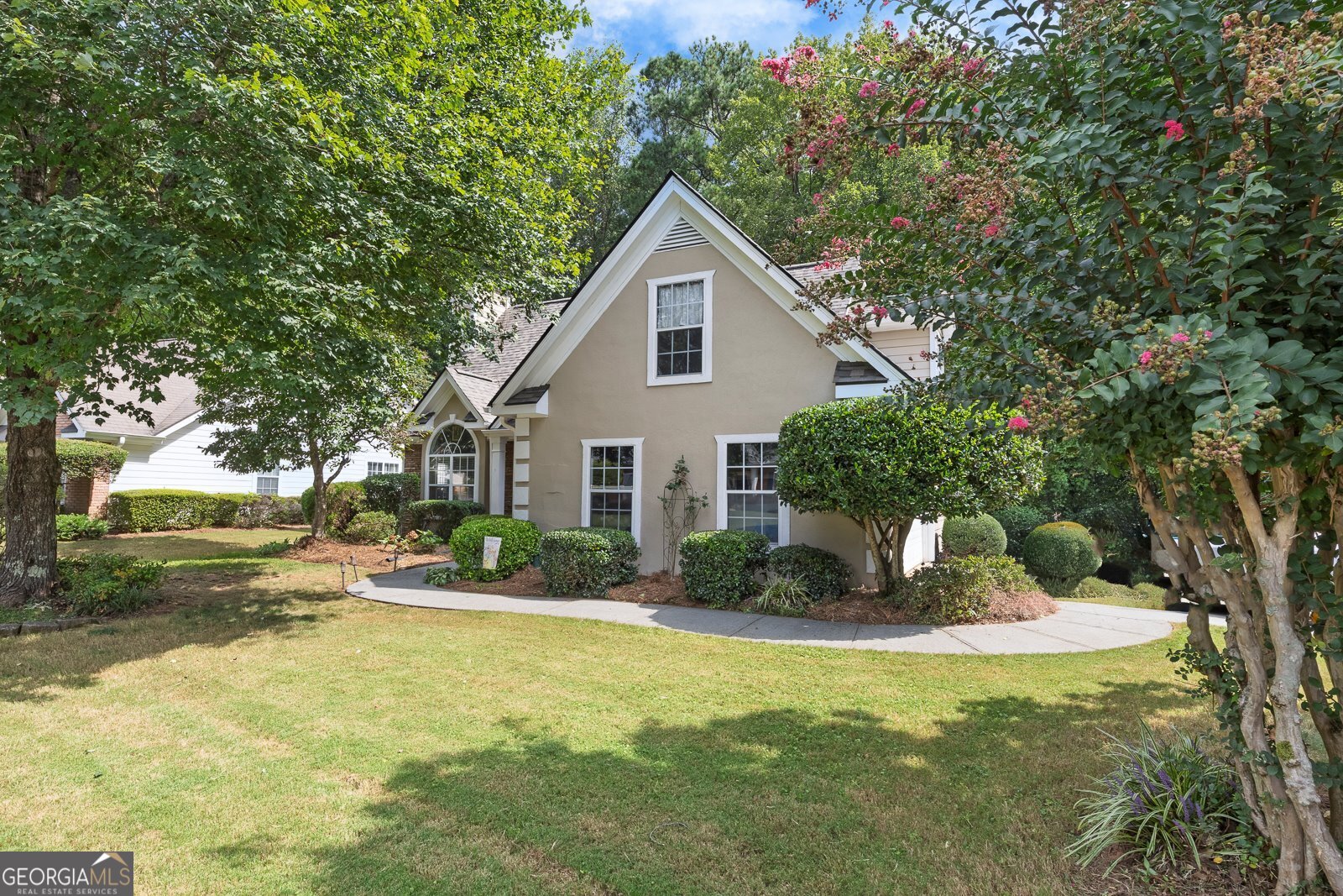 2301 Clipper LN