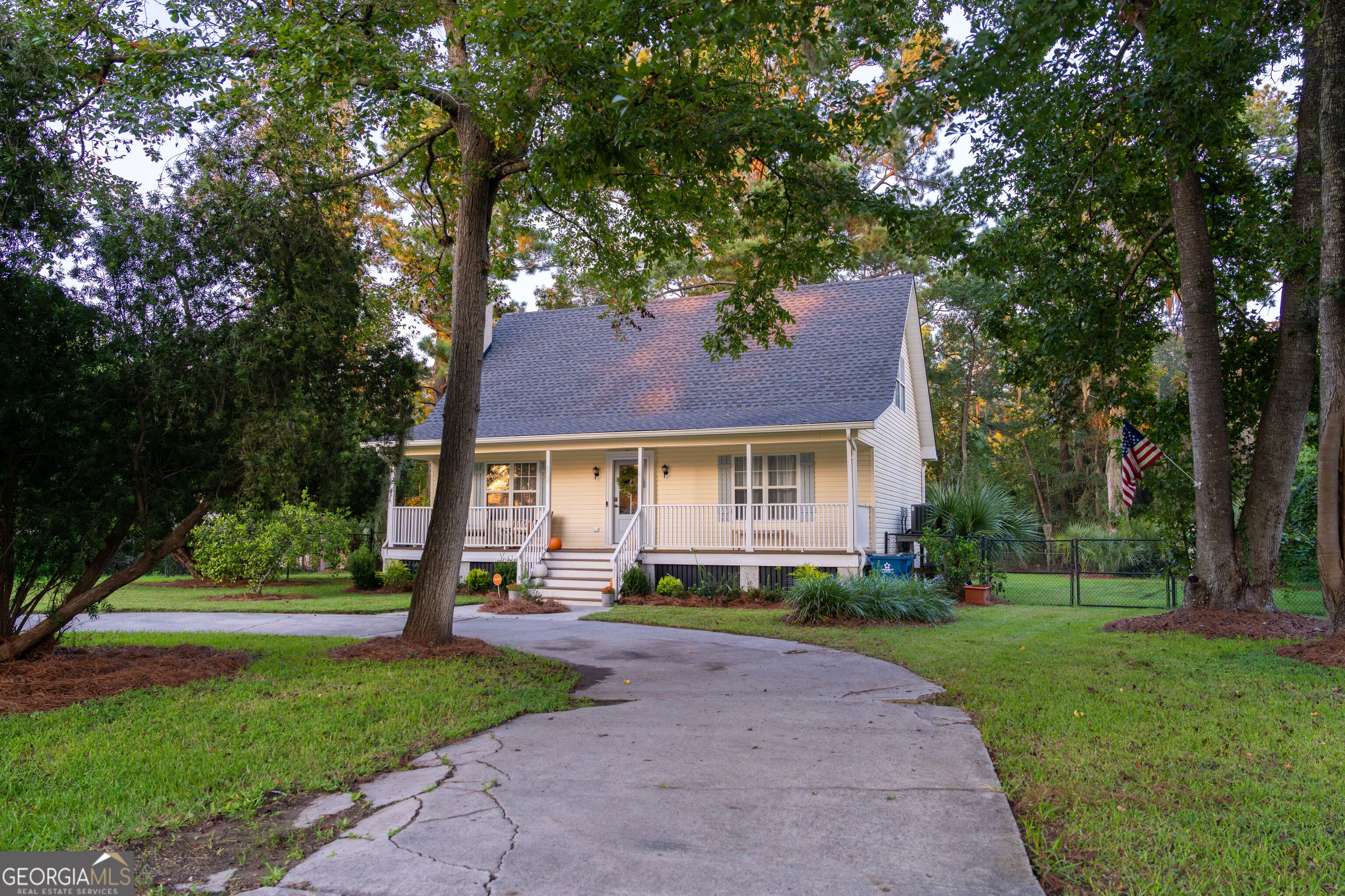 202 River Ridge RD