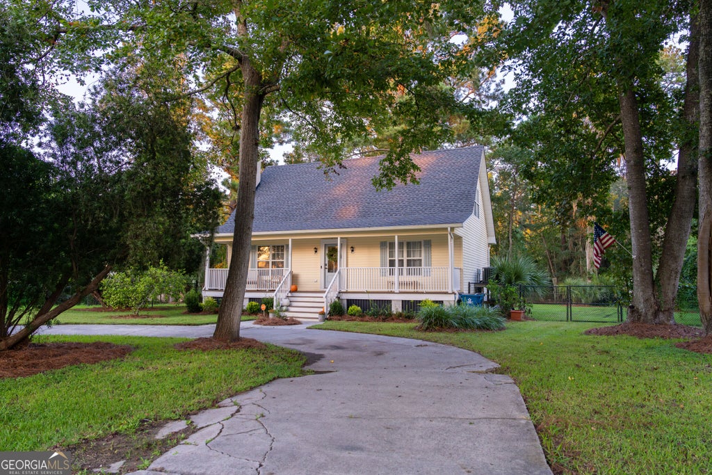 Photo of 202 River Ridge Road, Brunswick, GA 31523 (MLS # 10847450)