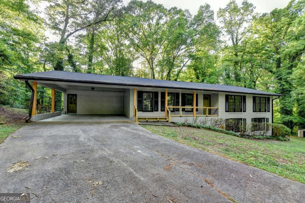 Photo of 1300 Lavista Drive SW, Mableton, GA 30126 (MLS # 10753086)