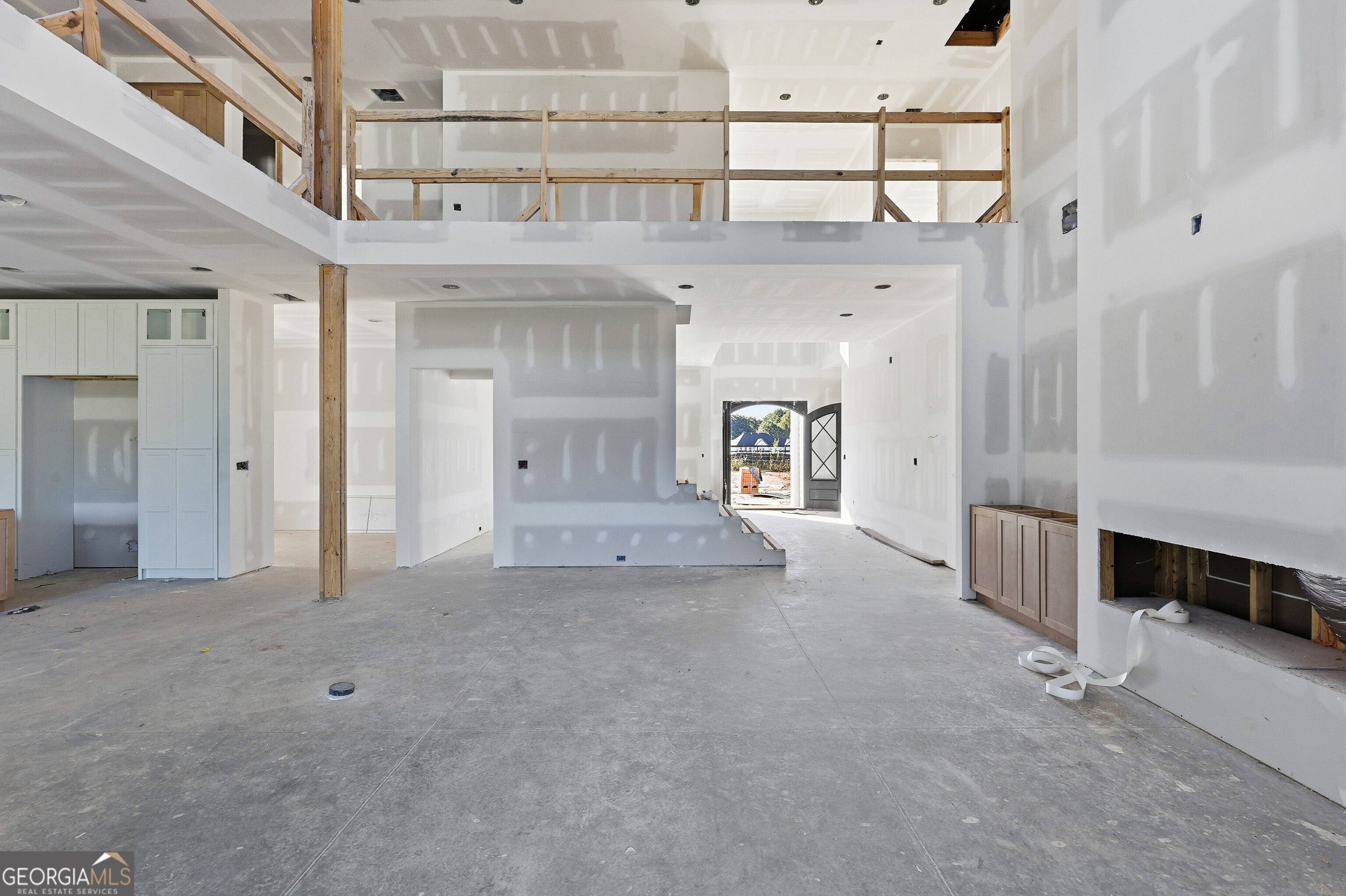3285 Hall RD