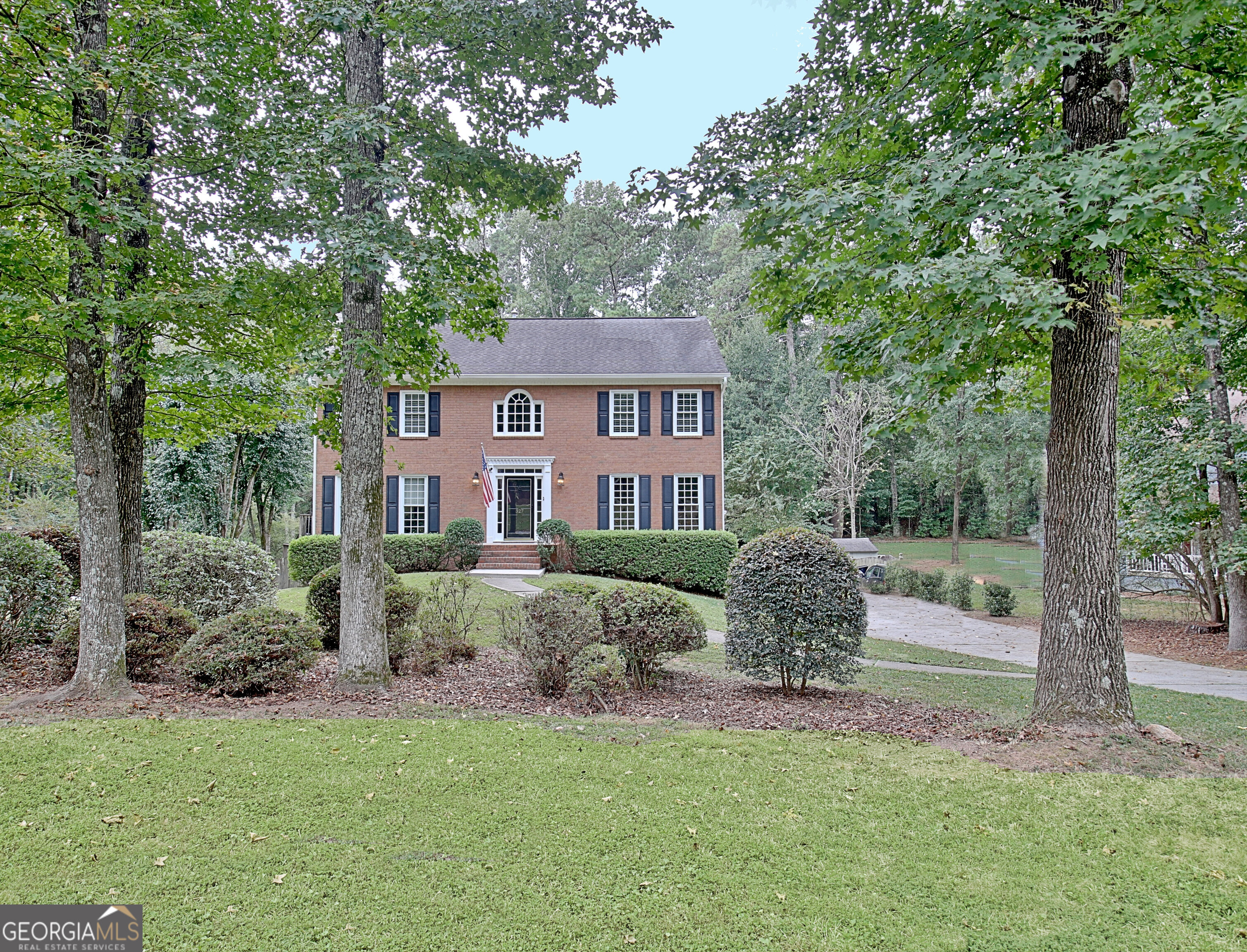 327 Walnut Grove RD