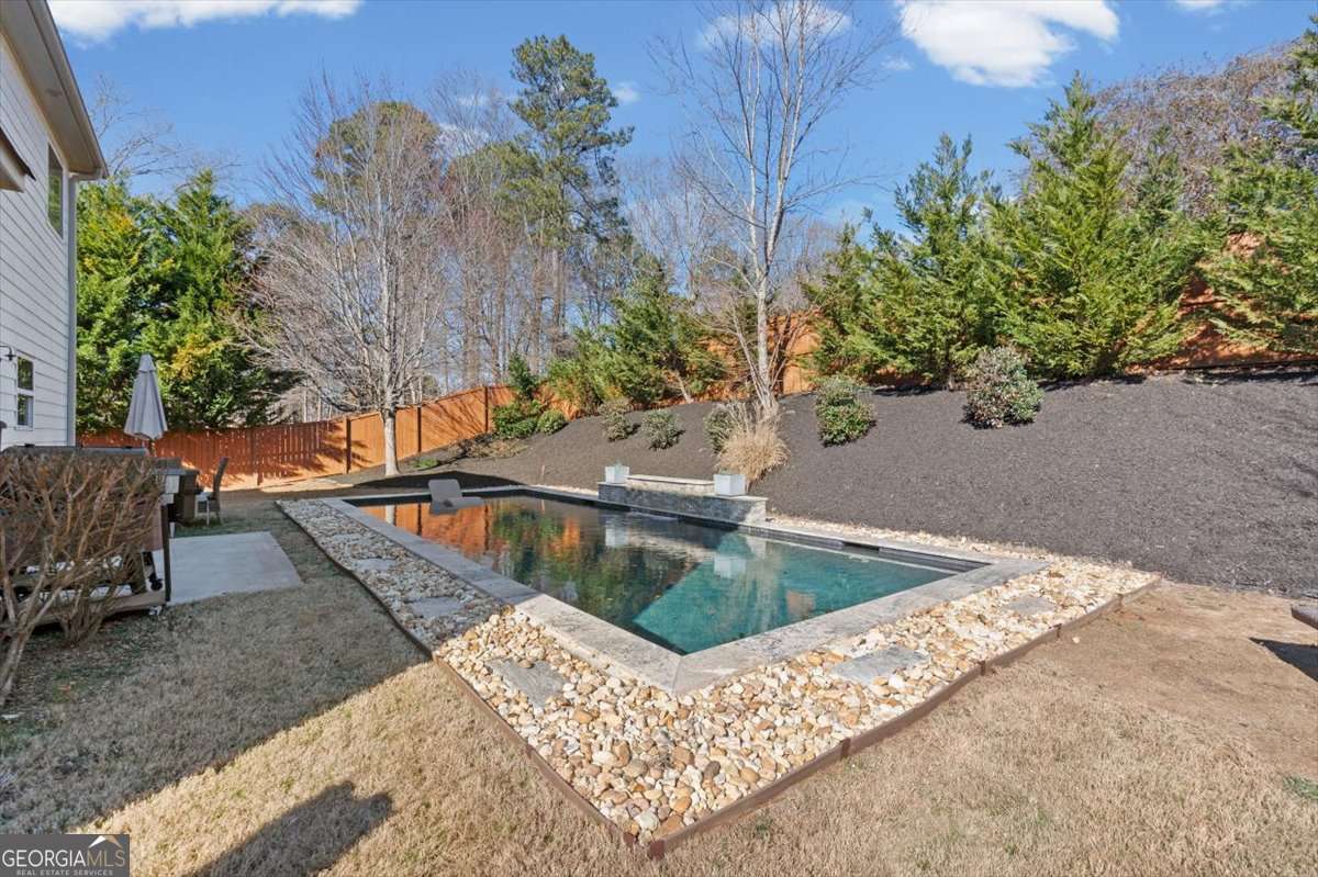 2250 Glenn Valley DR SW