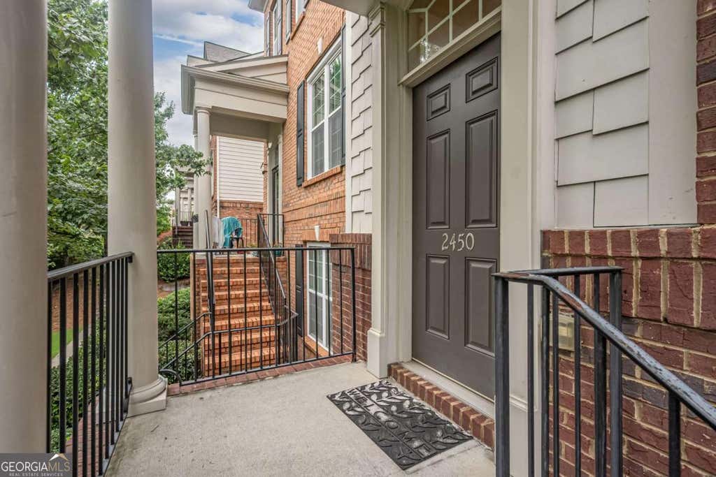 Photo of 2450 Natoma Court SE #11, Smyrna, GA 30080 (MLS # 10822893)
