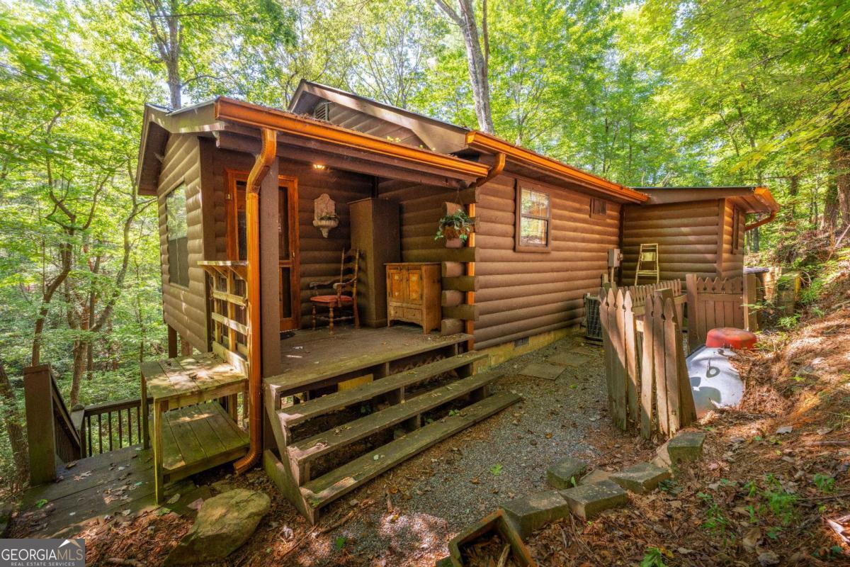 129 N Cherokee DR