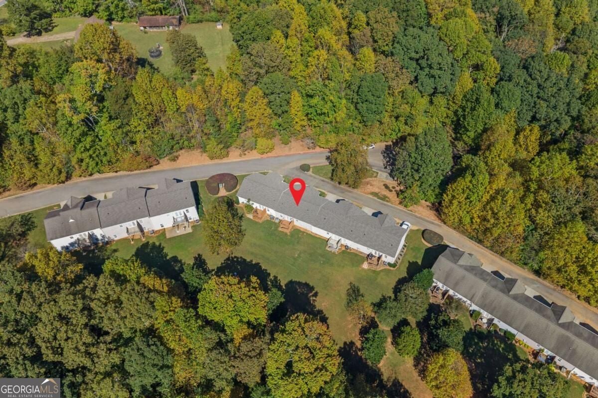 106 Pointe CIR