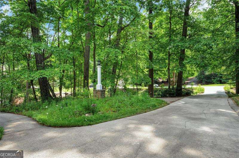 1170 Spring Oak WAY