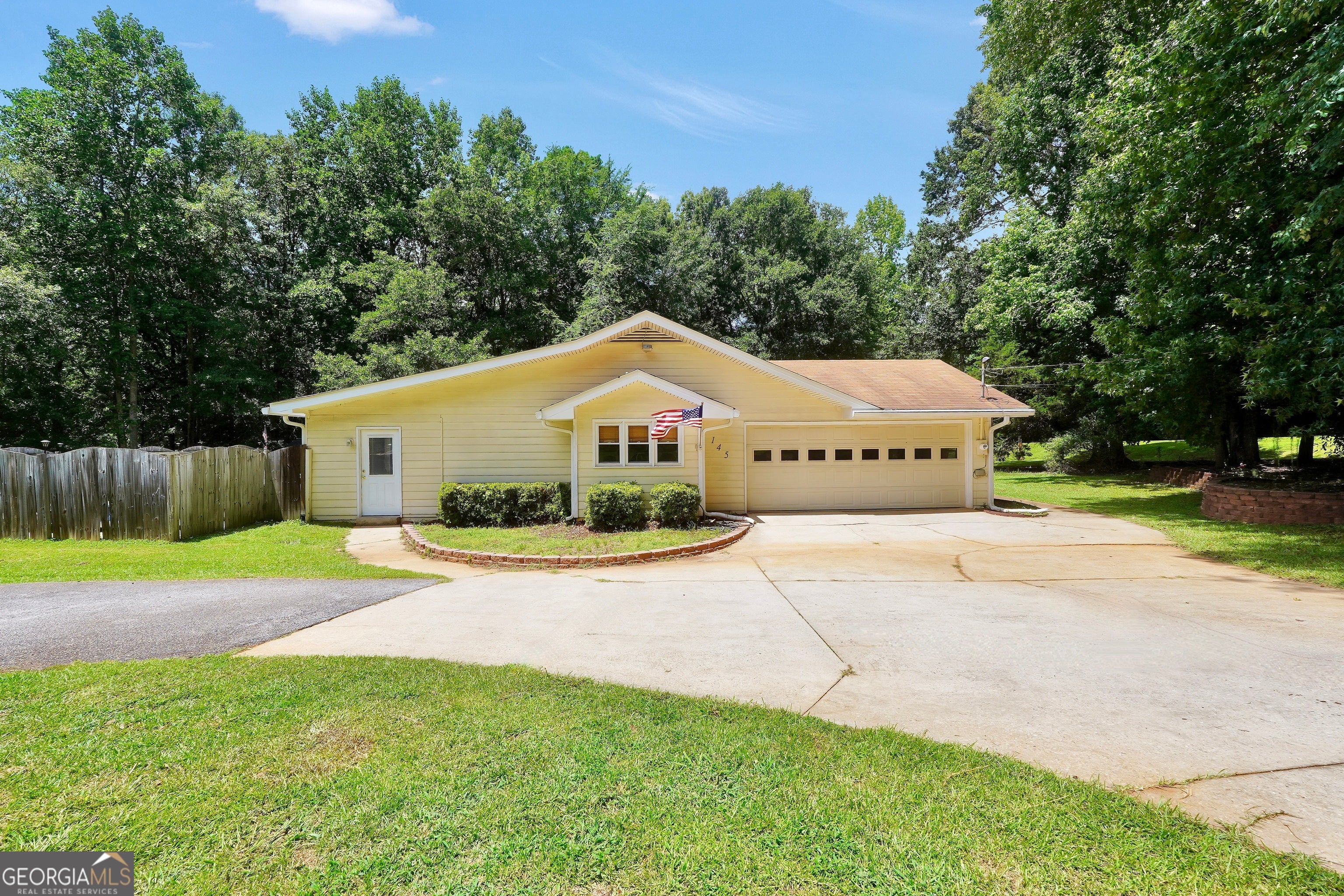 145 Stoneridge WAY