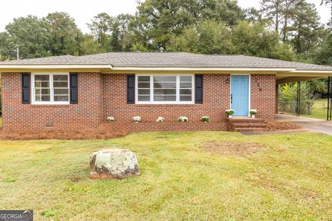 A home in Thomaston