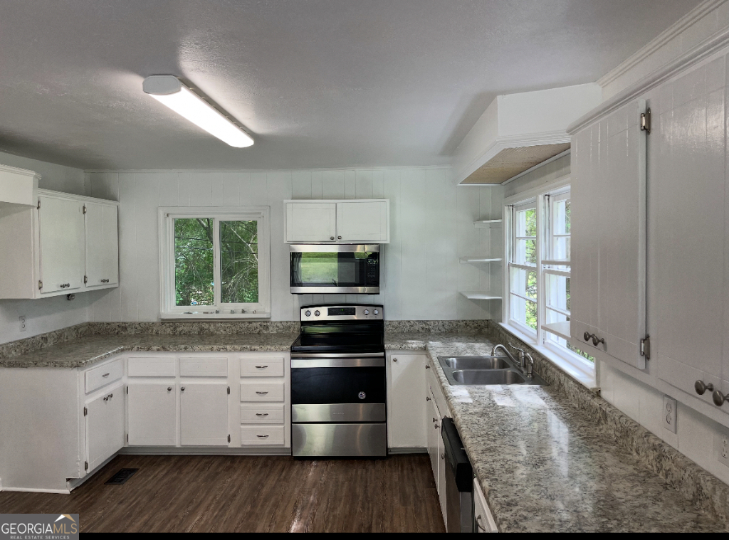 2888 Old Summerville RD