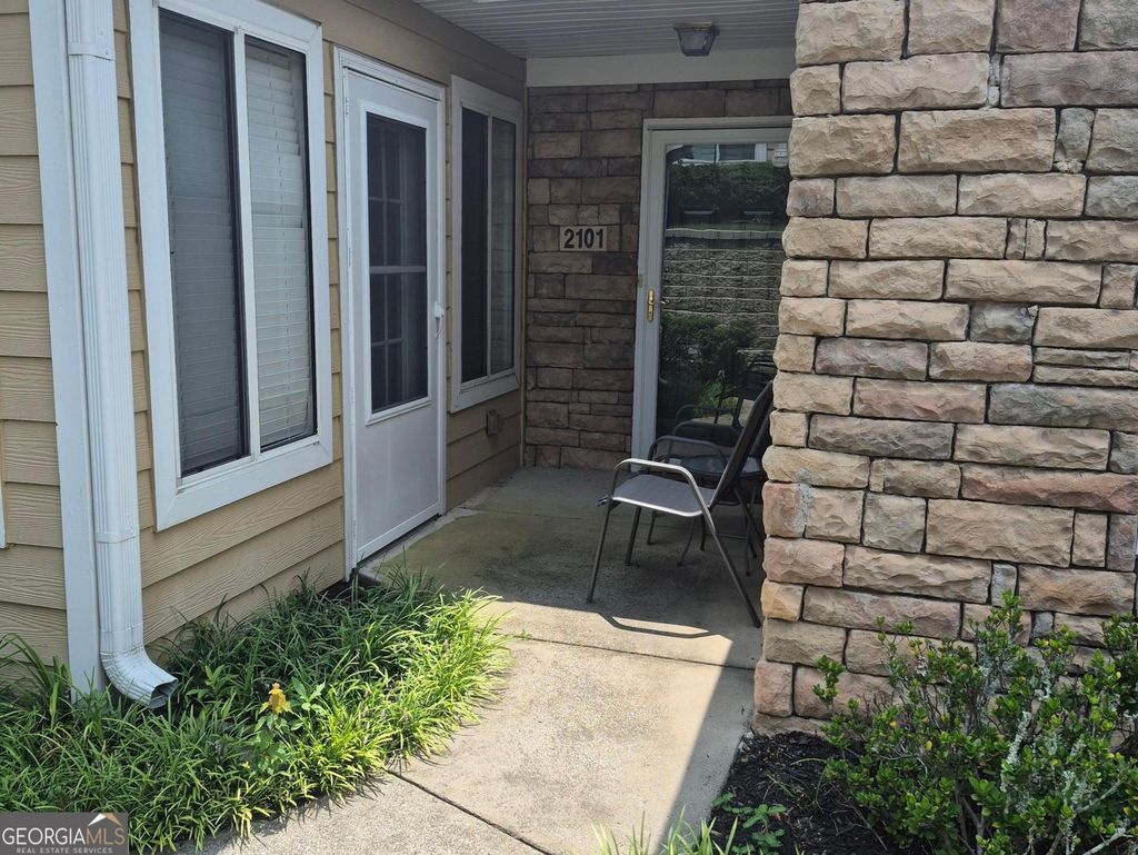 Photo of 2191 Rockbridge Road #APT 2101, Stone Mountain, GA 30087 (MLS # 10813092)