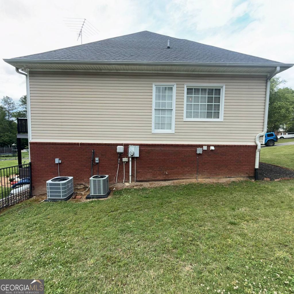 Photo of 44 Ivy Chase Way NW, Cartersville, GA 30121 (MLS # 10765824)
