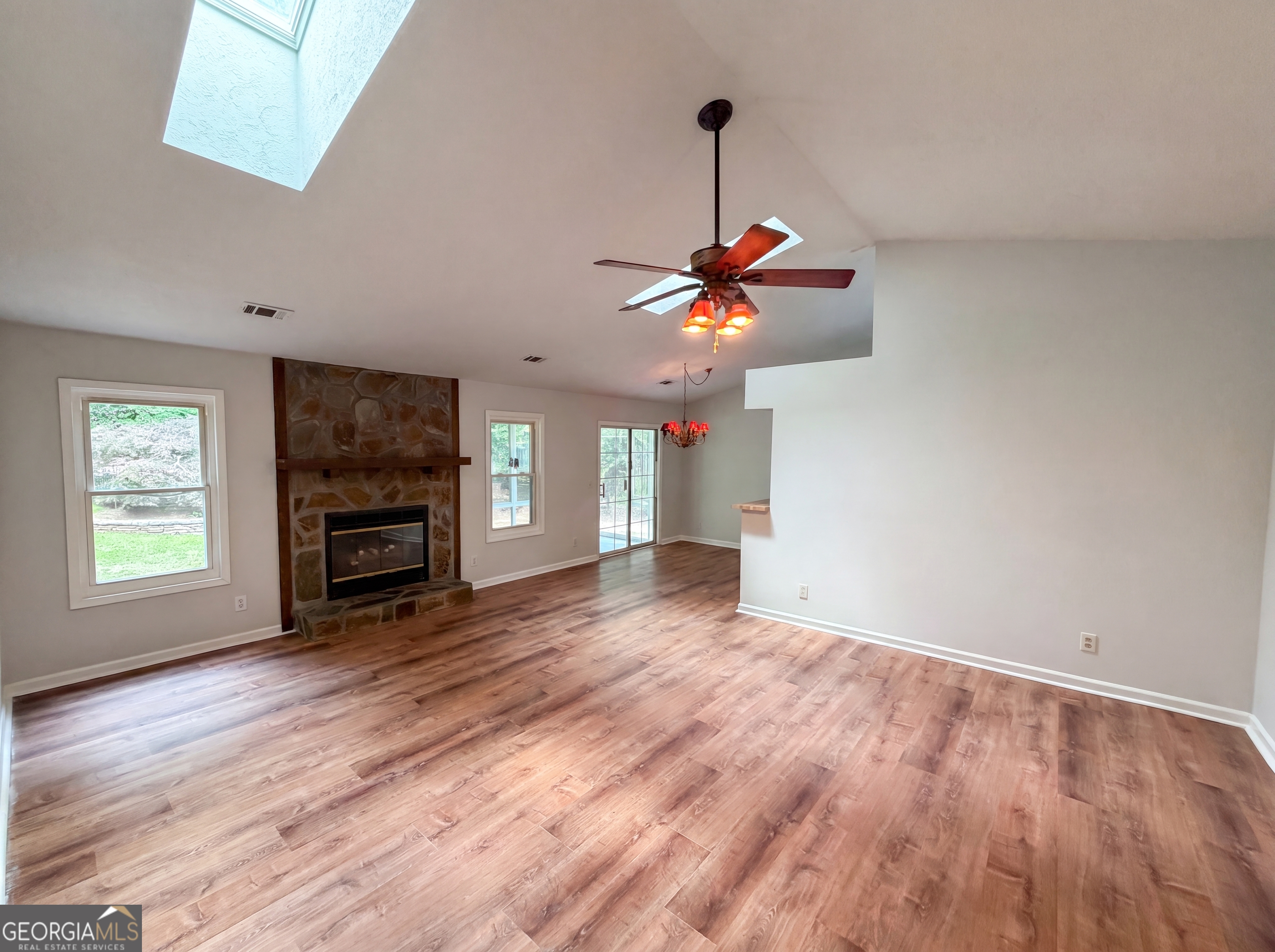 158 Colemans Bluff DR