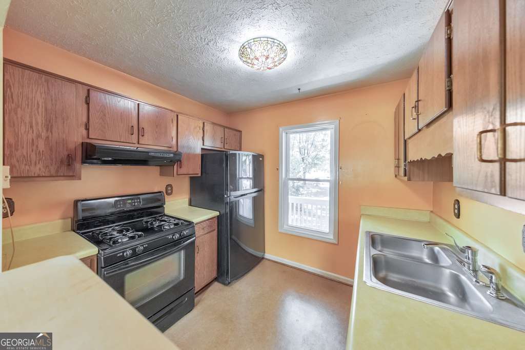 Pleasant Oaks Townhomes - Residential