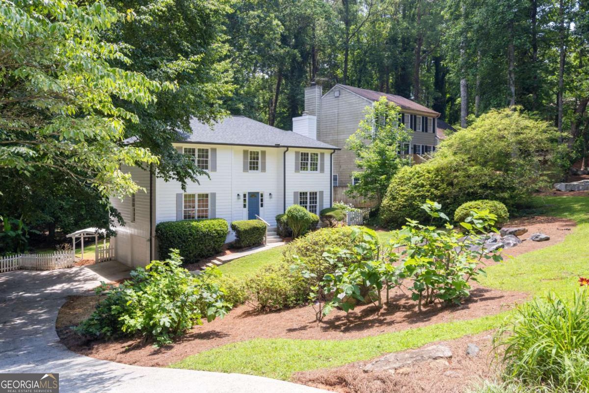 Lake Colony - Residential