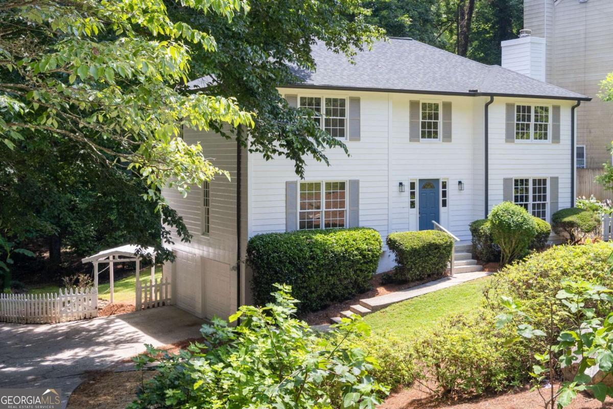 Lake Colony - Residential