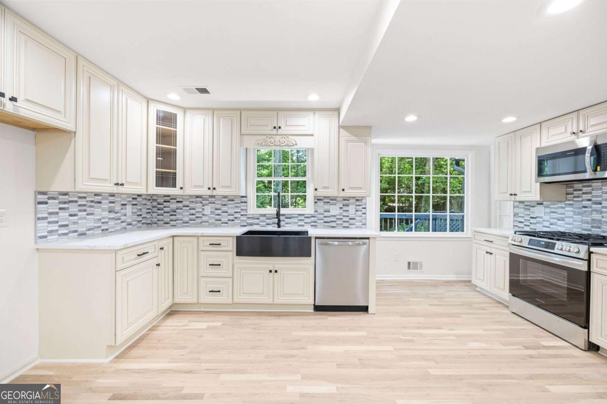 Lake Colony - Residential