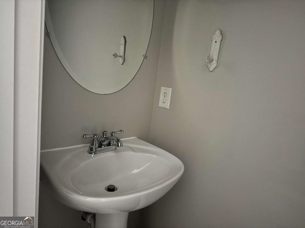 Photo of 1013 Nightfall Ct NW #10, Suwanee, GA 30024 (MLS # 10655562)