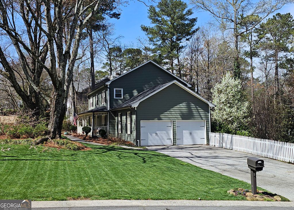 Photo of 2699 S Arbor Drive, Marietta, GA 30066 (MLS # 10708996)