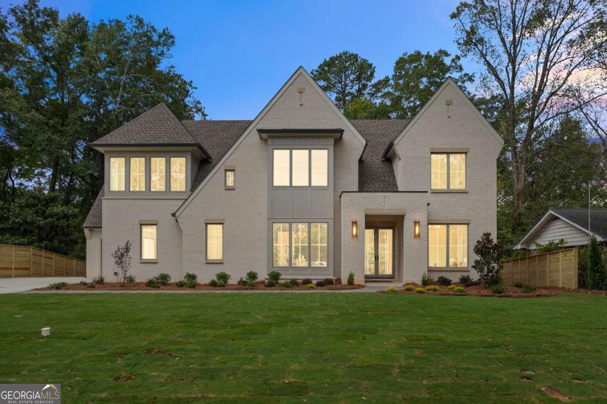125 Spring DR