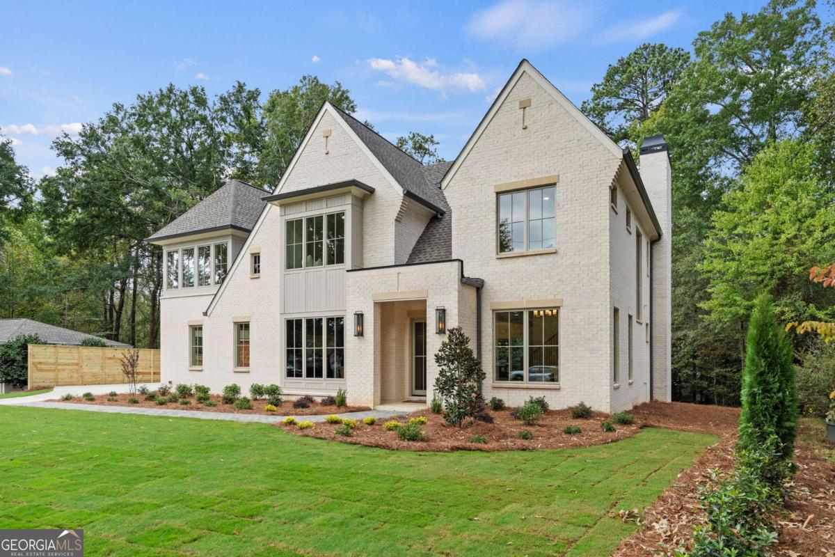 125 Spring DR