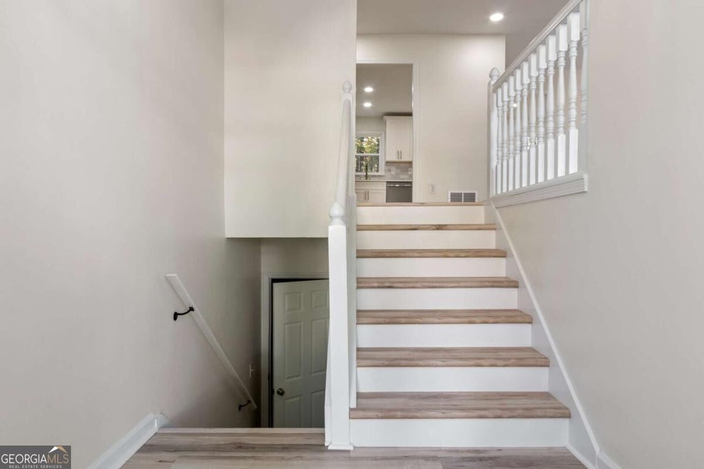 Photo of 3849 Spring Meadow Drive, Acworth, GA 30101 (MLS # 10880819)