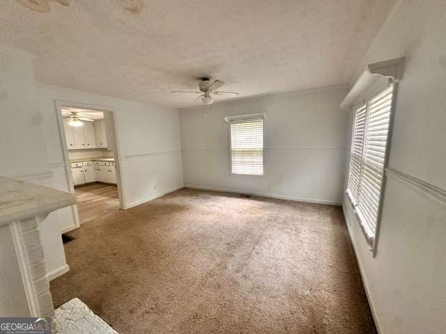 10453 Flat Shoals RD