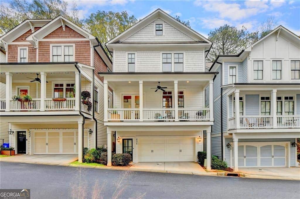 Photo of 826 Grove Bend, Decatur, GA 30030 (MLS # 10821325)