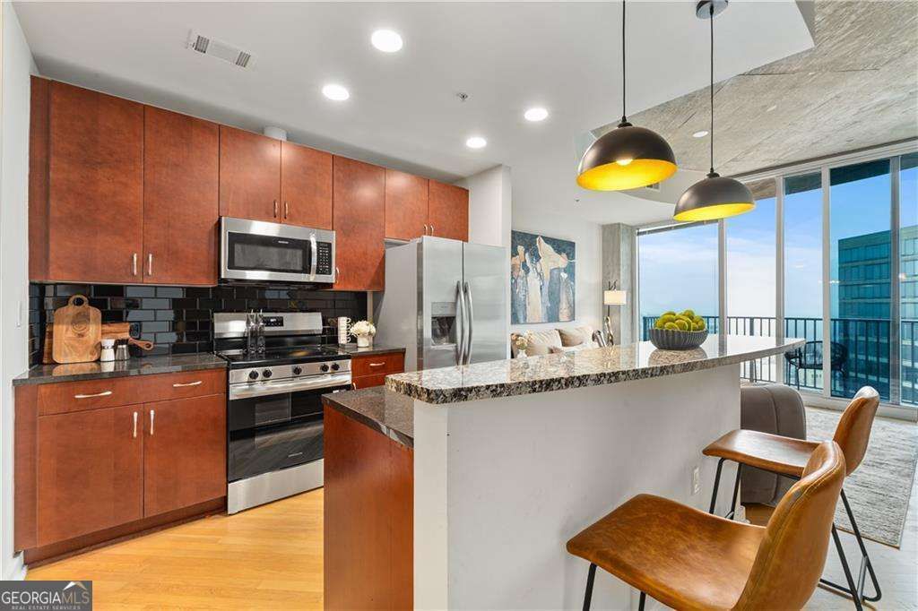 Photo of 400 West Peachtree Street #3214, Atlanta, GA 30308 (MLS # 10708167)