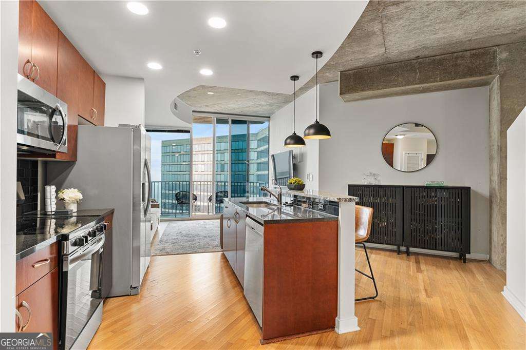 400 West Peachtree ST 3214