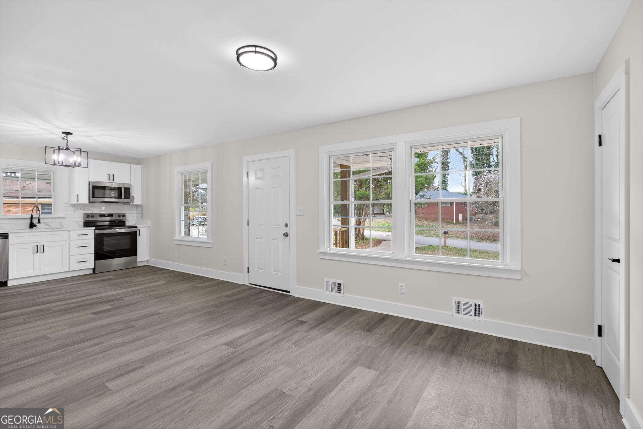 926 Green Valley RD SW