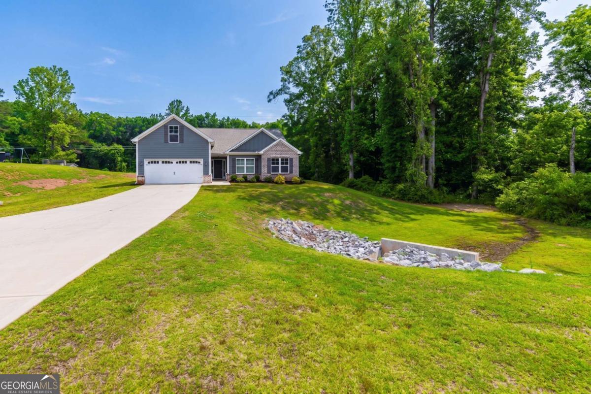 85 Finch CT