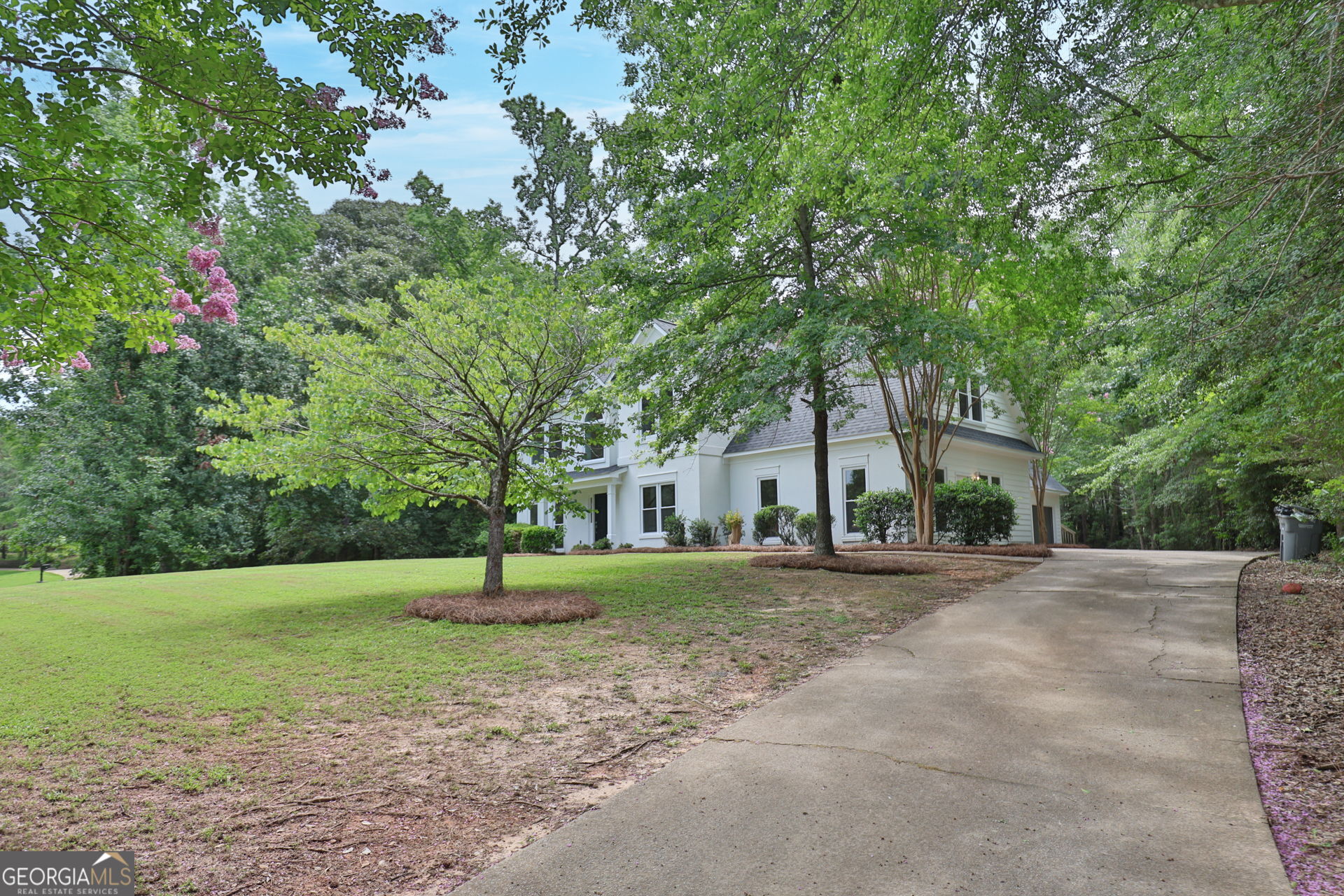 129 Sunny Point CIR