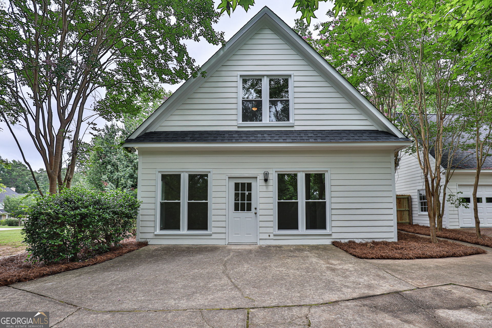 129 Sunny Point CIR