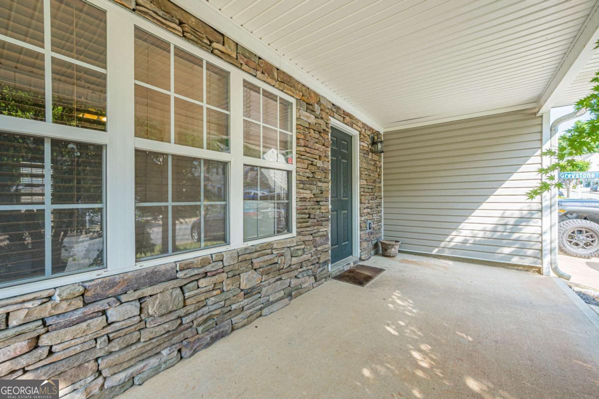 316 Greystone CIR