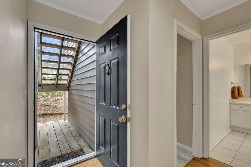 Photo of 330 Teal Court, Kennesaw, GA 30076 (MLS # 10699387)