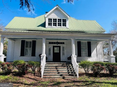 Photo of 568 S Talbotton St, GREENVILLE, GA 30222 (MLS # 10703084)