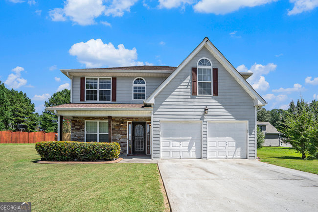 Amazing 5 Bedroom, 3 Full Bath Home in Great Location! Inviting Foyer Welcomes As You Enter. Features Include Hardwood Floors, Separate Dining Room, Living Room or Office, Spacious Family Room w/Fireplace and Wonderful Eat-In Kitchen w/Pantry, Stainless Steel Appliances and View to Family Room for Easy Entertaining. Oversized Master Retreat w/Trey Ceiling, Private Bath w/Separate Tub and Shower. Great Size Secondary Bedrooms. Enjoy the Outdoors on The Screened Porch Over looking Level Fenced in Backyard. All on a Cul-de-sac Lot.