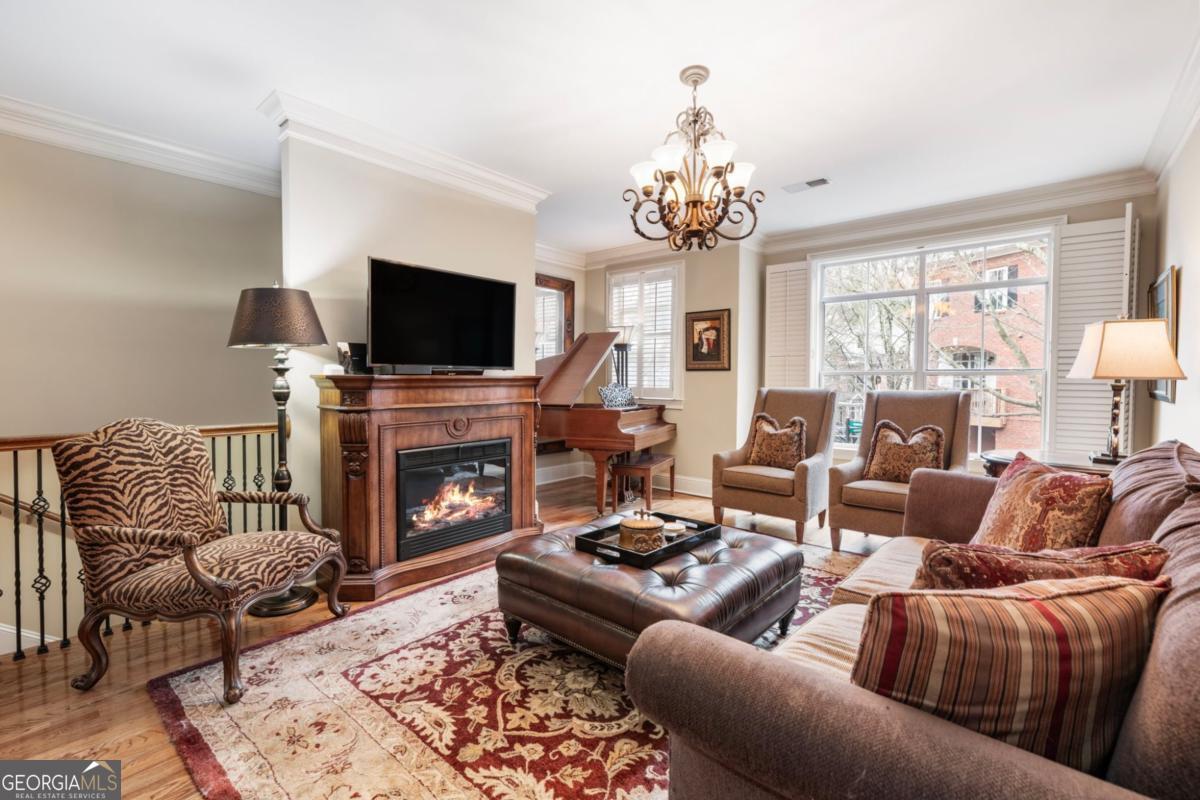 5460 Glenridge Park 1303