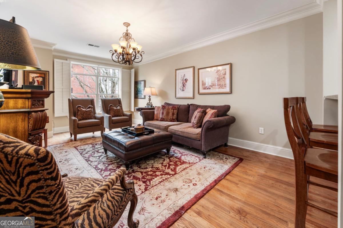 5460 Glenridge Park 1303