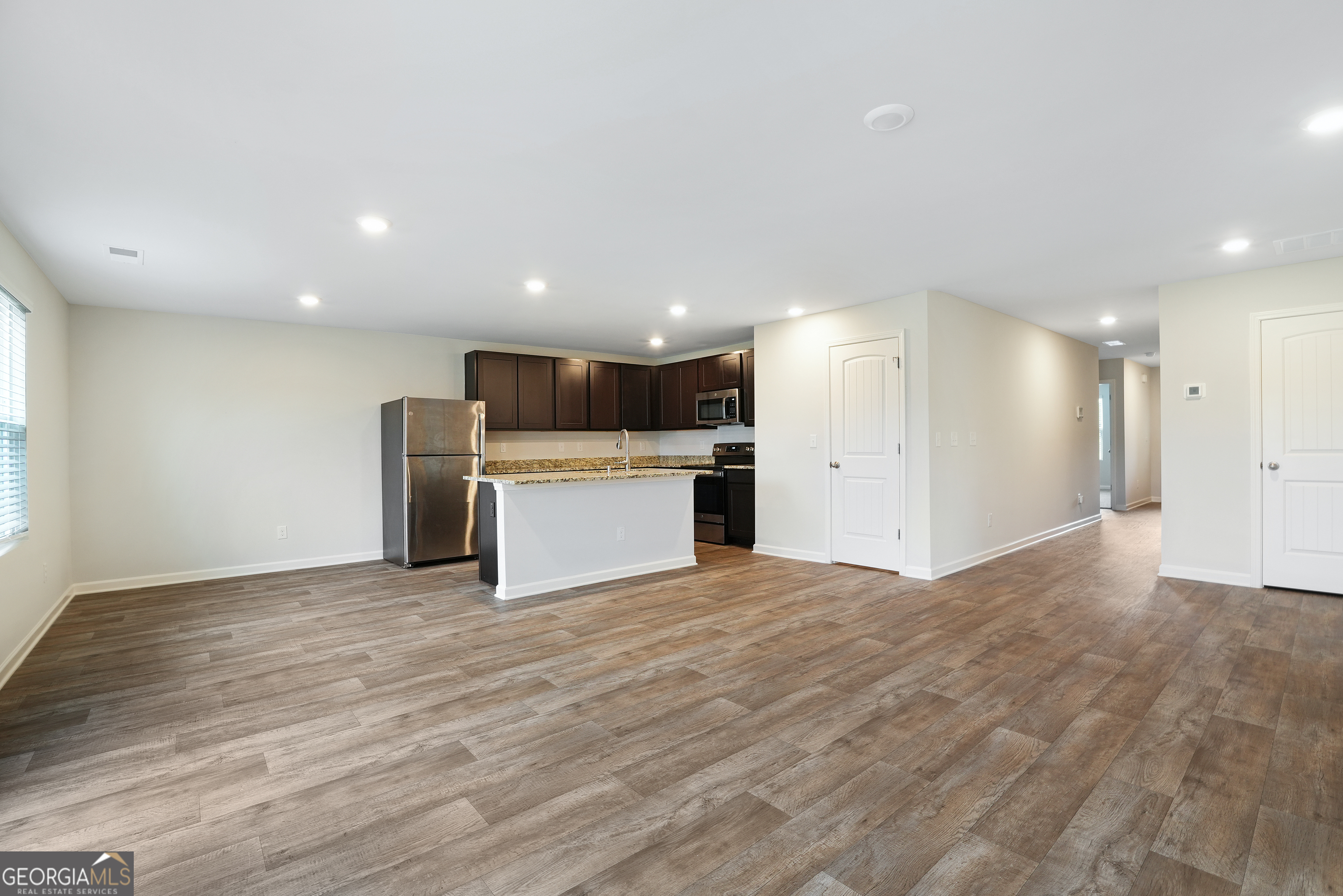 7220 Winterberry CIR
