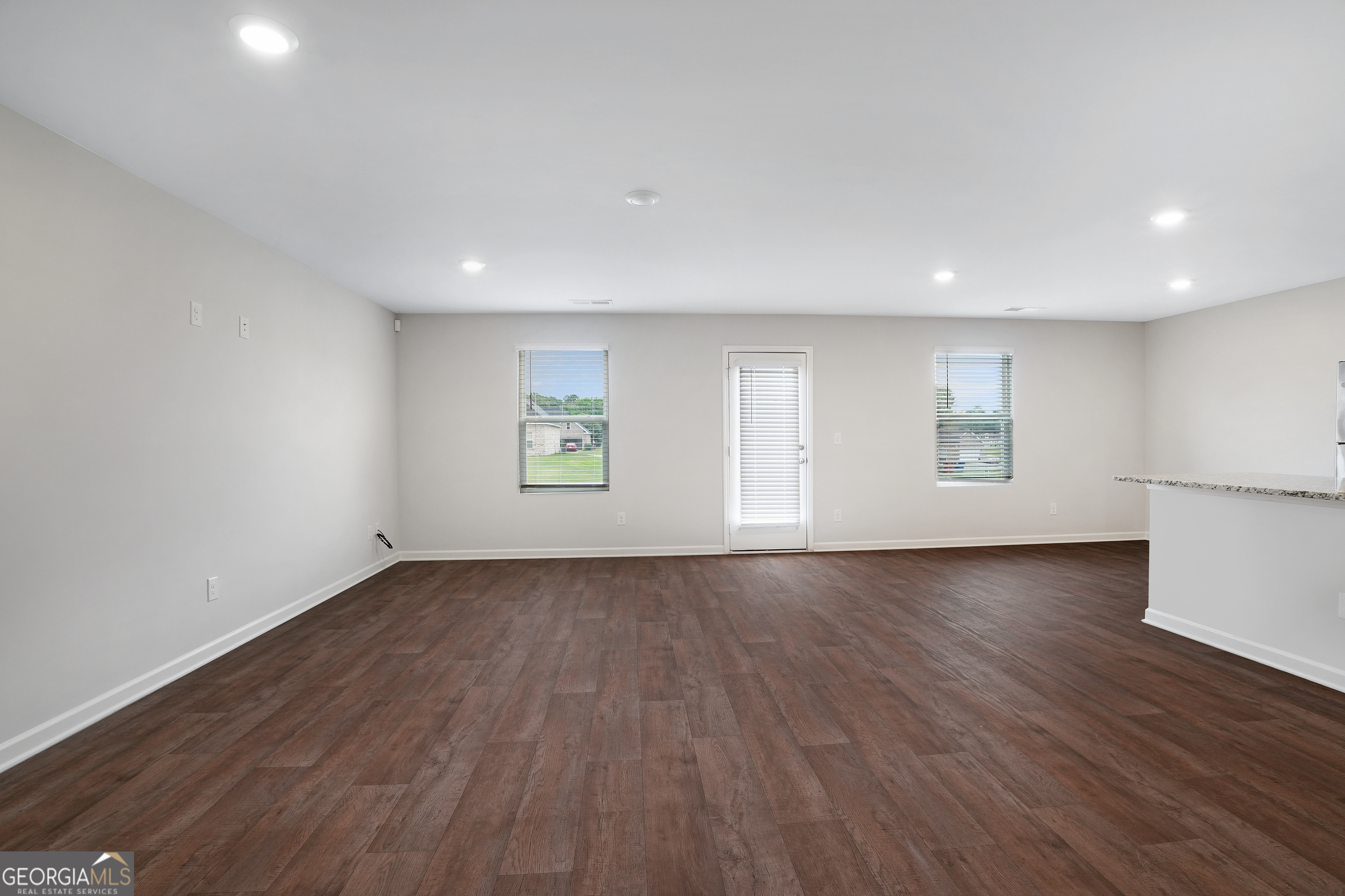 7220 Winterberry CIR