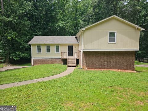 636 Raven Springs TRL Stone Mountain GA 30087